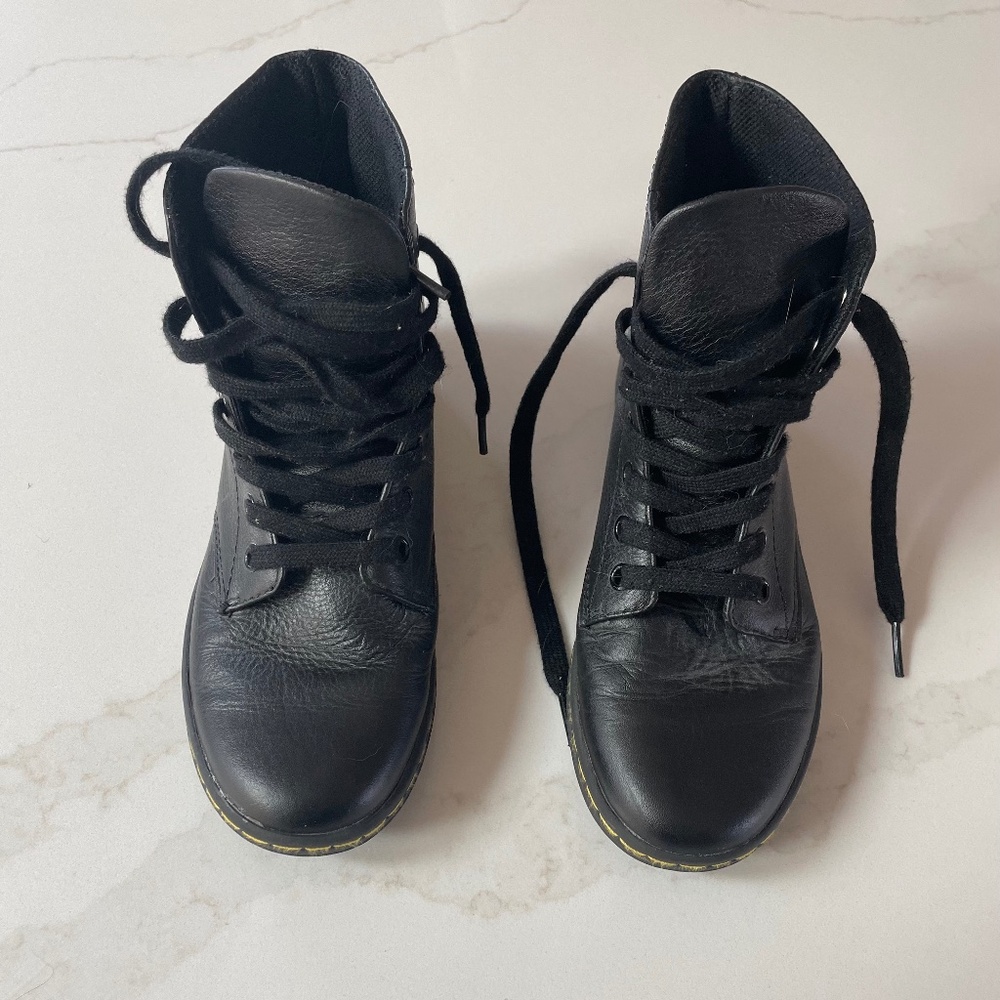 Size 5 Black Leather Doc Martins - Lightweight